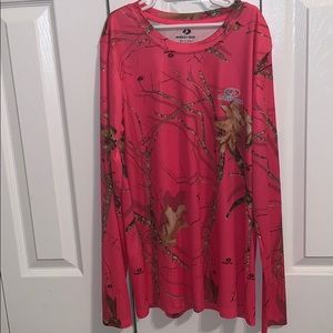Mossy Oak long sleeve shirt